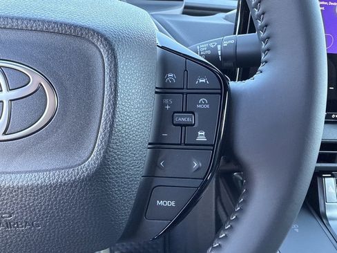 Used 2026 Toyota bZ XLE Plus image 29