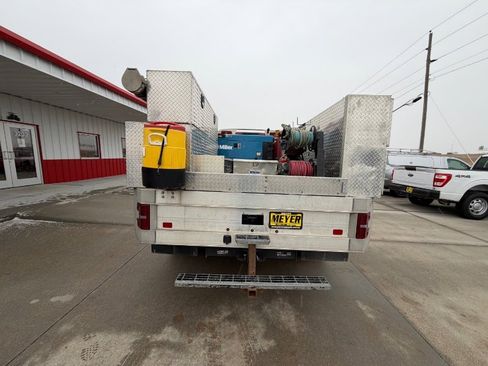 Used 2022 Ford F550 4x4 Crew Cab Super Duty w/ Lariat Value Package image 7