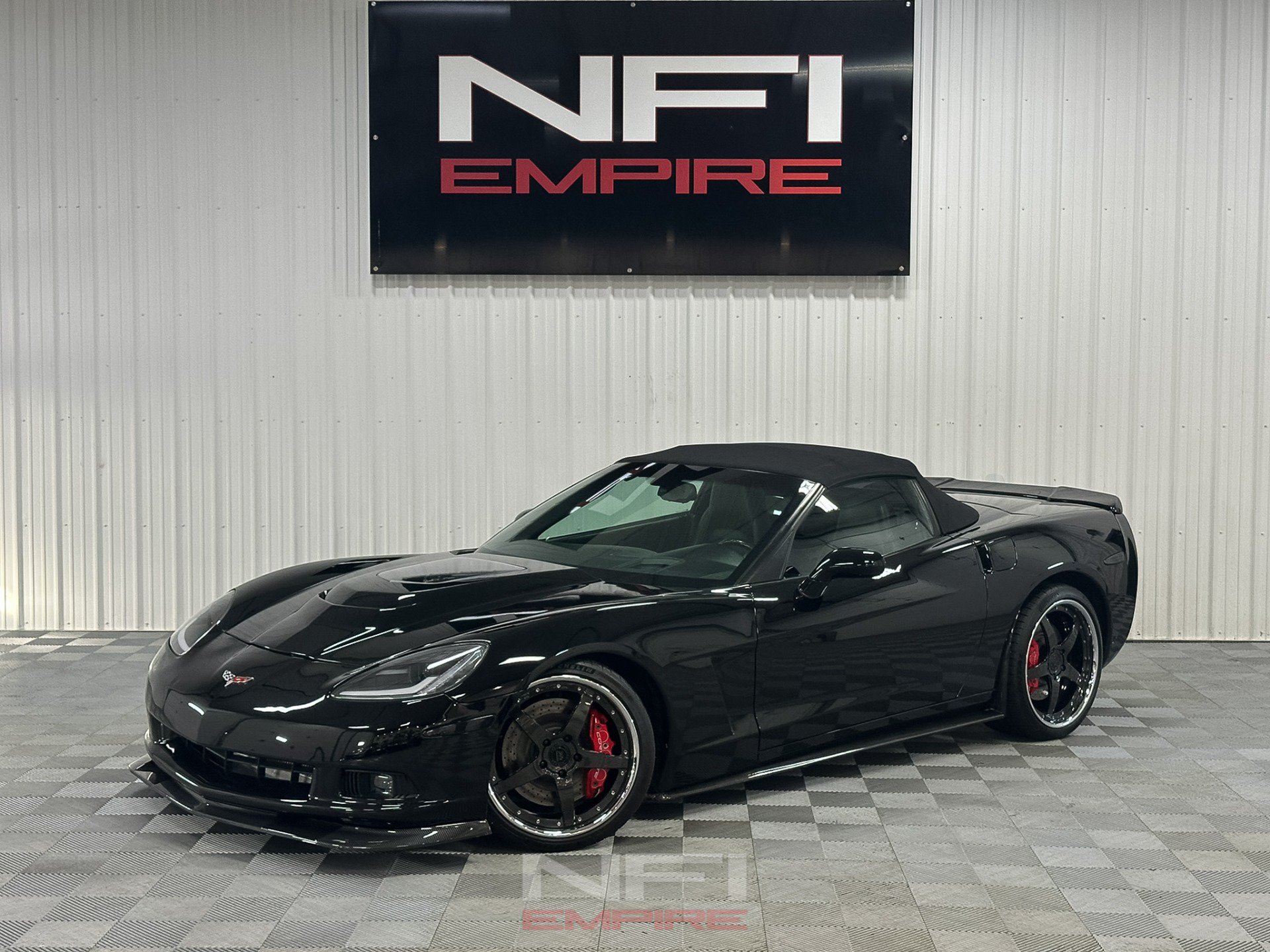 Used 2006 Chevrolet Corvette Coupe w/ Preferred Equipment Group RWD image 2