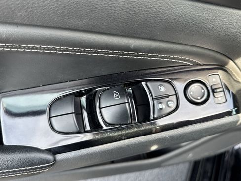 Used 2021 Nissan Altima 2.5 SV w/ SV Premium Package image 13