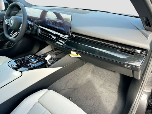 New 2026 BMW 530i w/ M Sport Package RWD image 24