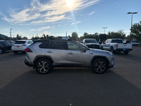 Used 2023 Toyota RAV4 XSE w/ Premium Package AWD/4WD image 3