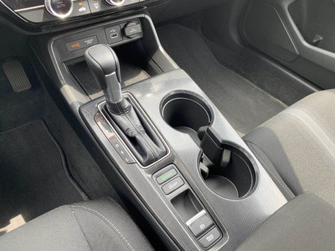 Certified 2022 Honda Civic LX image 18