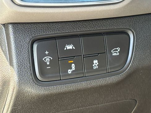 Used 2020 Hyundai Santa Fe SEL FWD image 23