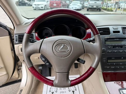 Used 2003 Lexus ES 330 FWD image 23