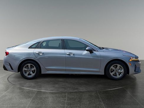Used 2022 Kia K5 LXS FWD image 10