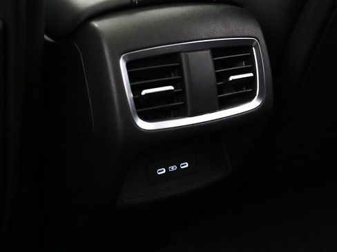 Used 2024 Acura RDX SH-AWD w/ Technology Package image 11