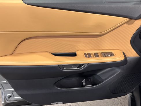 New 2026 Lexus ES 500e AWD/4WD image 14