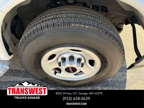 Used 2024 GMC Savana 2500 w/ Driver Convenience Package RWD image 18