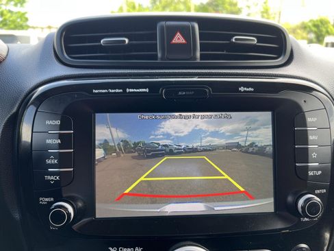 Used 2019 Kia Soul ! w/ Technology Package FWD image 32