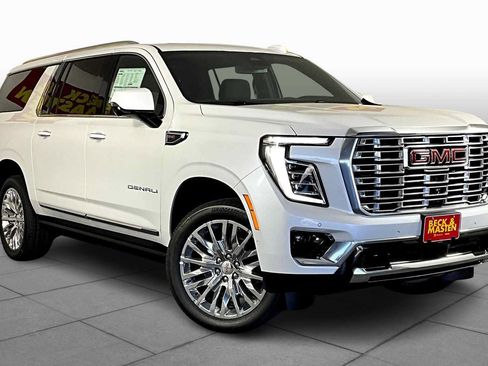Used 2025 GMC Yukon XL Denali w/ Sun & Power Step Package AWD/4WD image 2