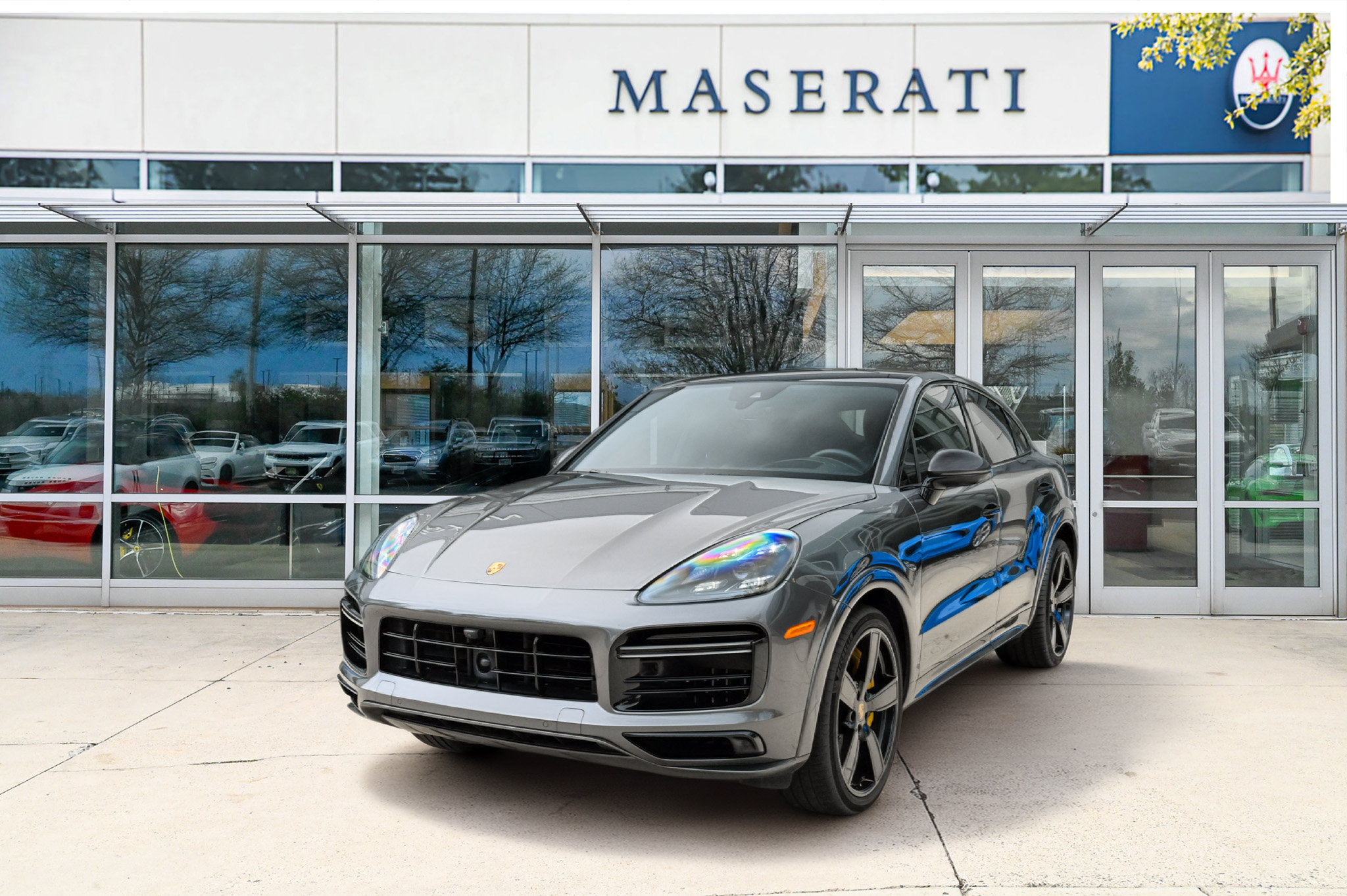 Used 2021 Porsche Cayenne Turbo AWD/4WD image 1