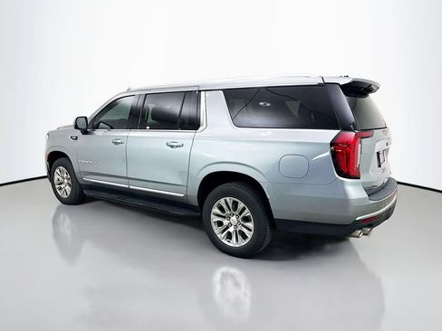 Used 2023 GMC Yukon XL Denali AWD/4WD image 5
