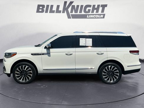 Certified 2023 Lincoln Navigator Black Label AWD/4WD image 2