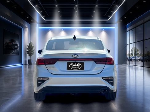 Used 2020 Kia Forte LXS FWD image 5