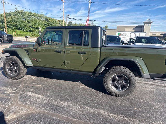 Used 2023 Jeep Gladiator Rubicon w/ Cold Weather Group AWD/4WD image 3