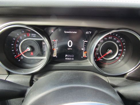Used 2019 Jeep Wrangler Unlimited Rubicon AWD/4WD image 21