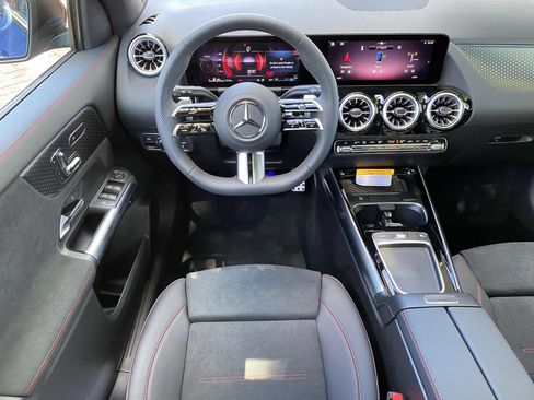 Certified 2025 Mercedes-Benz GLA 250 image 22