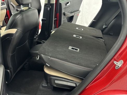 Used 2021 Ford Escape SEL image 37