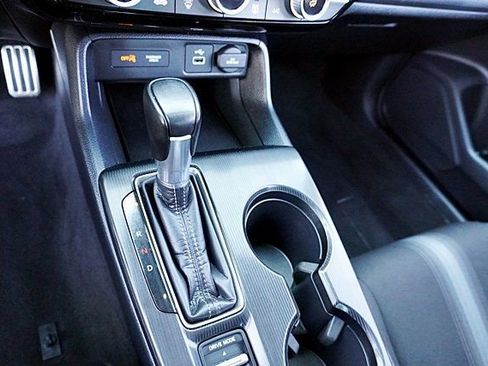 Used 2023 Honda Civic Sport image 30