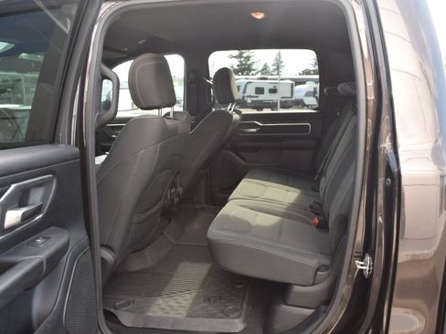 Used 2019 RAM 1500 Big Horn AWD/4WD image 11