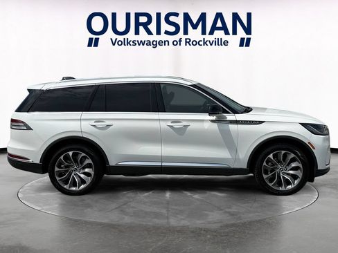Used 2025 Lincoln Aviator Reserve AWD/4WD image 7