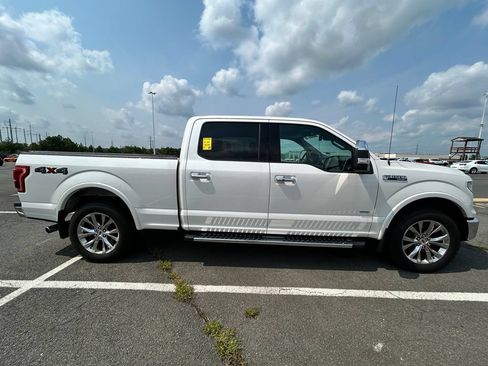 Used 2017 Ford F150 Lariat w/ Equipment Group 502A Luxury AWD/4WD image 6