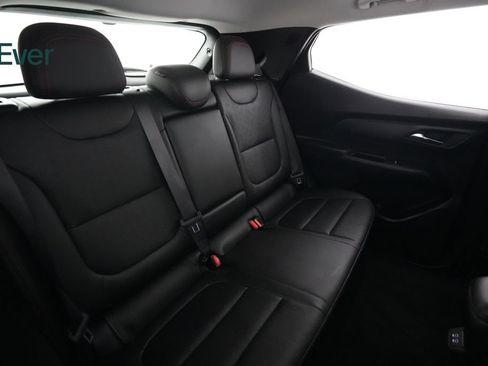 Used 2027 Chevrolet Bolt RS w/ Technology Package FWD image 5