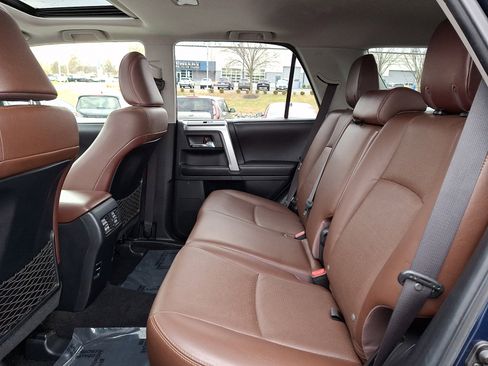 Used 2016 Toyota 4Runner Limited image 10