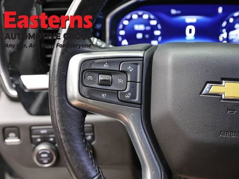 Used 2022 Chevrolet Silverado 1500 LT AWD/4WD image 15