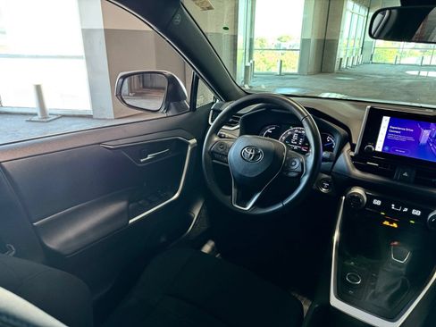 Used 2024 Toyota RAV4 SE AWD/4WD image 36