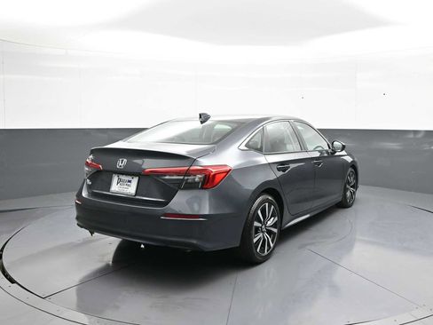 Used 2024 Honda Civic EX image 6