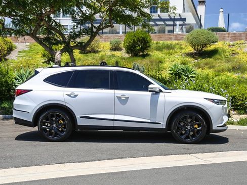 Used 2023 Acura MDX SH-AWD w/ Technology Package image 7