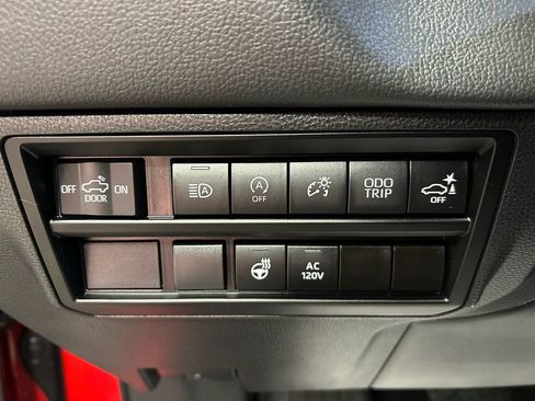 Used 2023 Toyota Tundra Limited AWD/4WD image 13