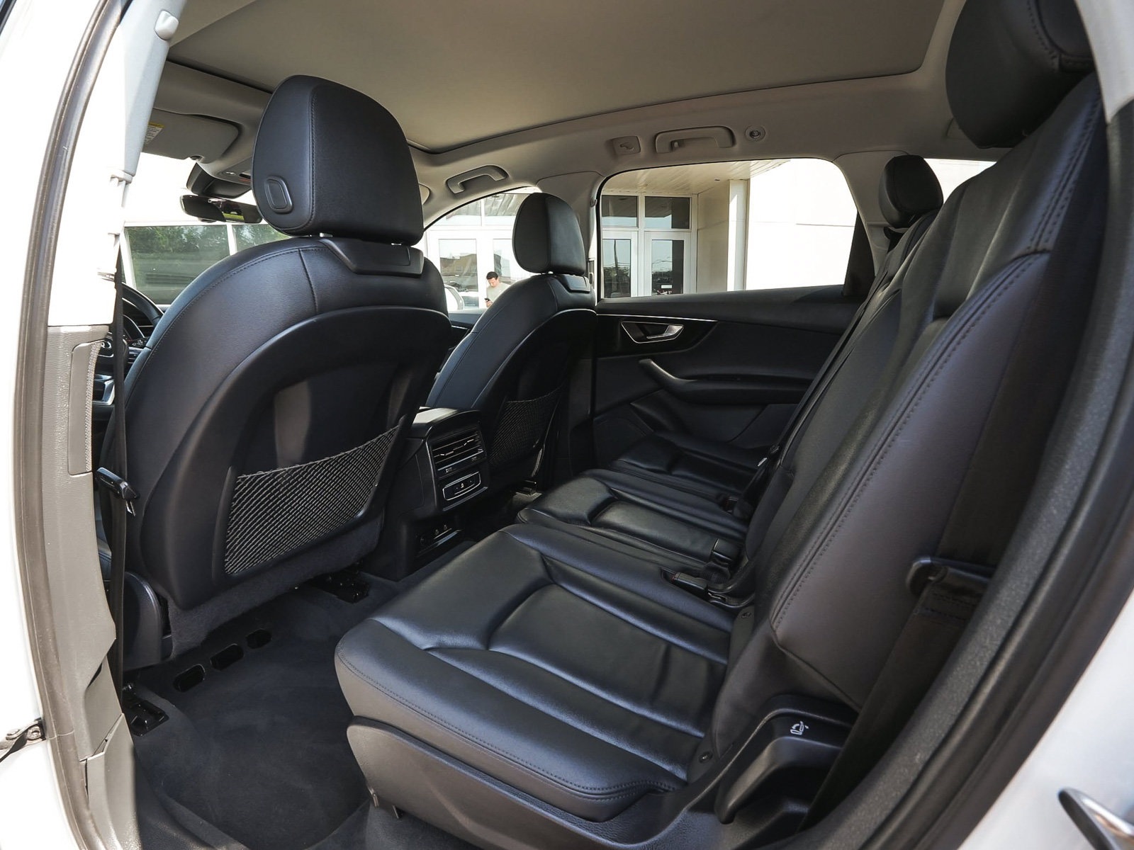 Used 2023 Audi Q7 2.0T Premium w/ Convenience Package AWD/4WD image 32