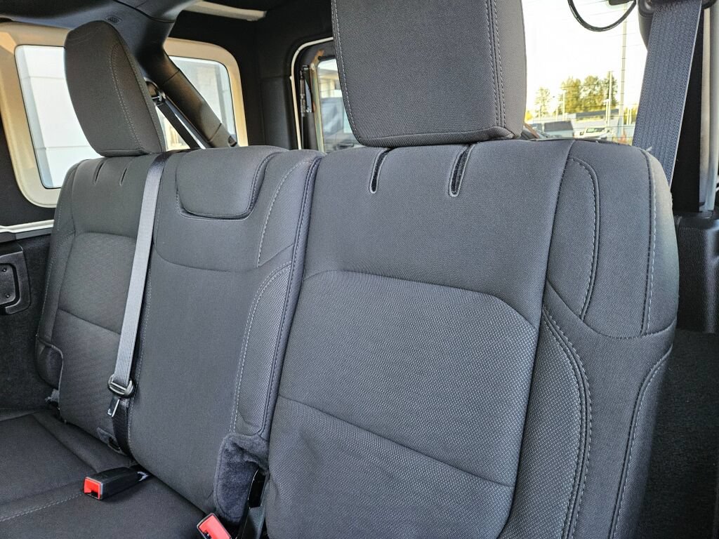 Used 2020 Jeep Wrangler Unlimited Sport S AWD/4WD image 16