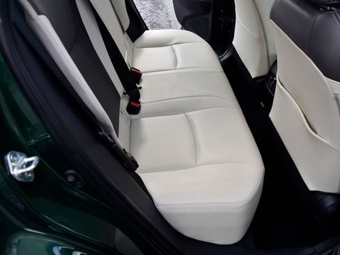 Used 2022 Toyota Corolla Cross XLE w/ Convenience Package image 14