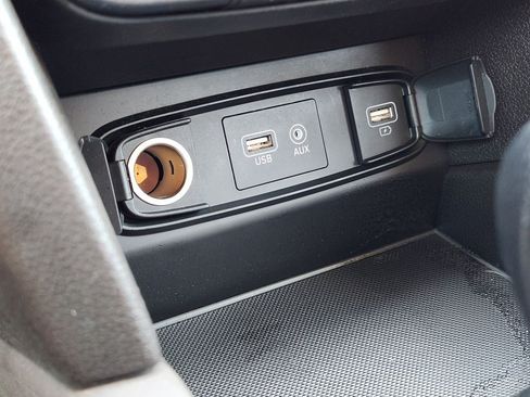 Used 2020 Hyundai Santa Fe SEL FWD image 17