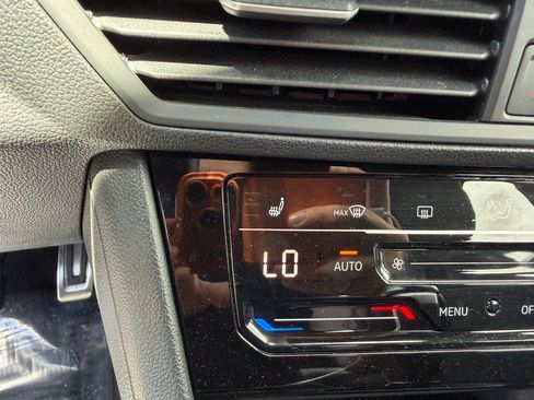 Used 2025 Volkswagen Jetta Sport FWD image 20