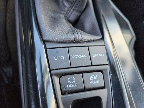 Certified 2025 Toyota Camry SE image 25