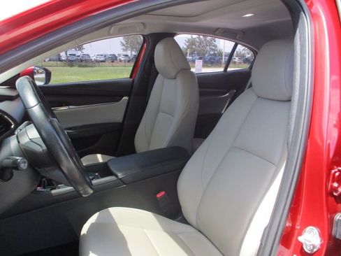 Used 2022 MAZDA MAZDA3 s FWD image 13