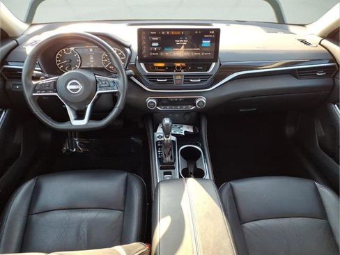 Used 2024 Nissan Altima 2.5 SR image 10