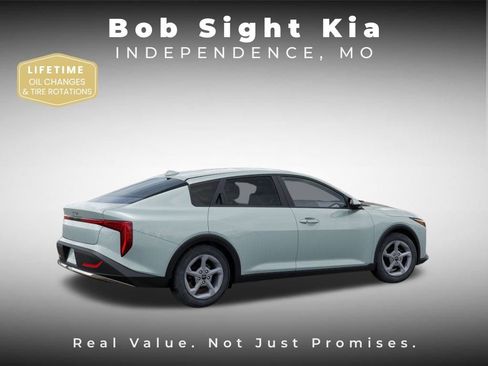 New 2025 Kia K4 FWD image 6