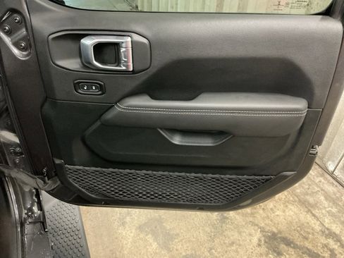 Used 2021 Jeep Wrangler Unlimited Sahara w/ Cold Weather Group image 29