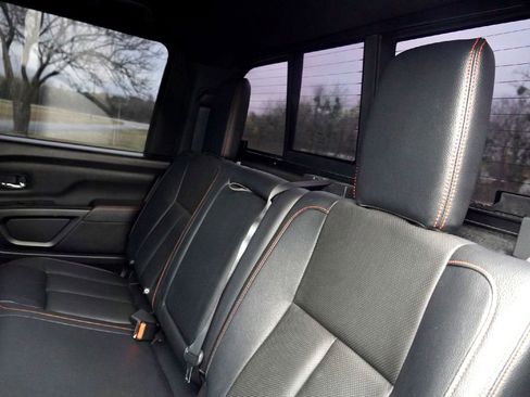 Used 2020 Nissan Titan PRO-4X w/ Pro-4x Convenience Package image 38