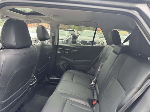 Used 2023 Subaru Outback Limited image 12