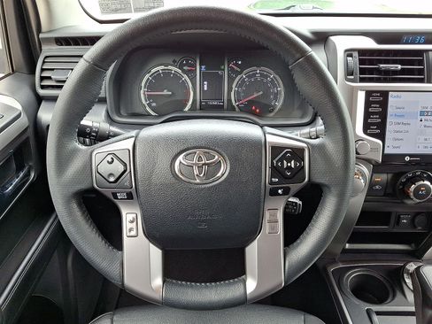 Used 2022 Toyota 4Runner TRD Sport w/ Technology Package AWD/4WD image 16