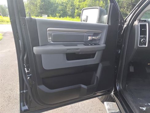 Used 2017 RAM 1500 Big Horn image 16