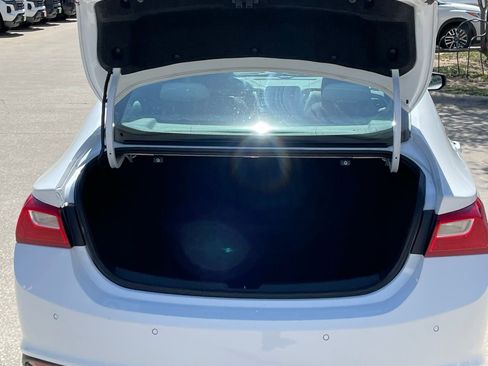 Used 2024 Chevrolet Malibu LT image 26