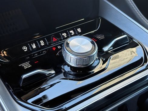 New 2026 Jeep Grand Wagoneer Limited AWD/4WD image 25